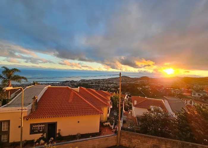 Casa De Feria Do Livramento פונשל